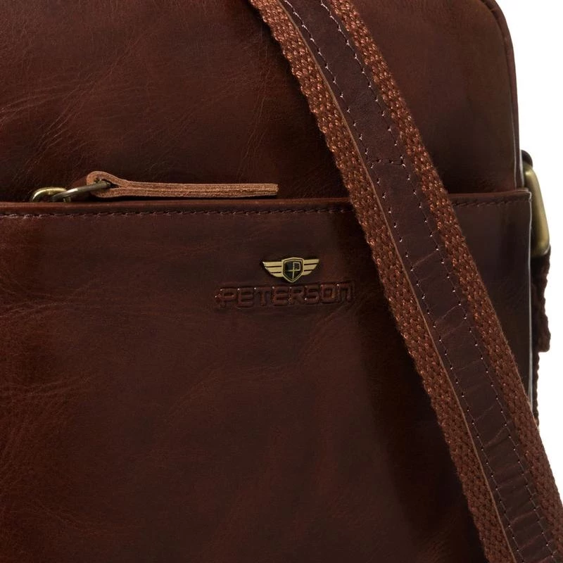 Peterson Férfi Bőr Oldaltáska PTN   720E-OPU-6880   Brown  - Sötét Barna