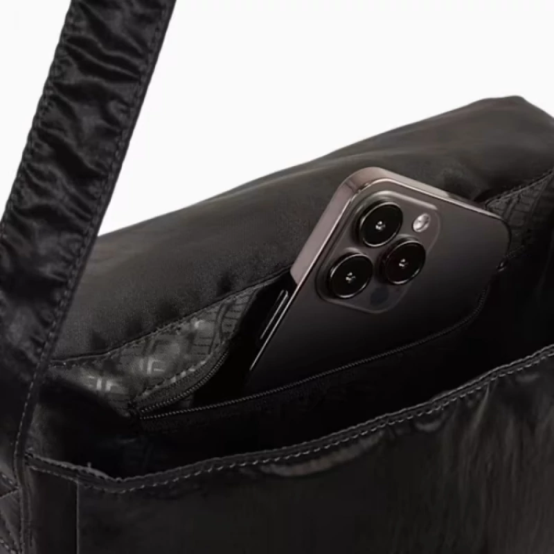 Puma kézitáska UP Baguette Bag 