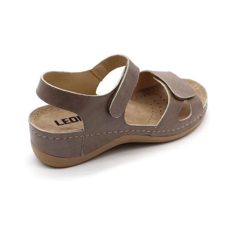 935 LEON Comfort női bőr szandál
